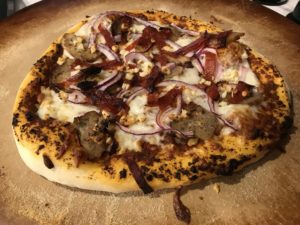 pizza with pesto onion meatballs