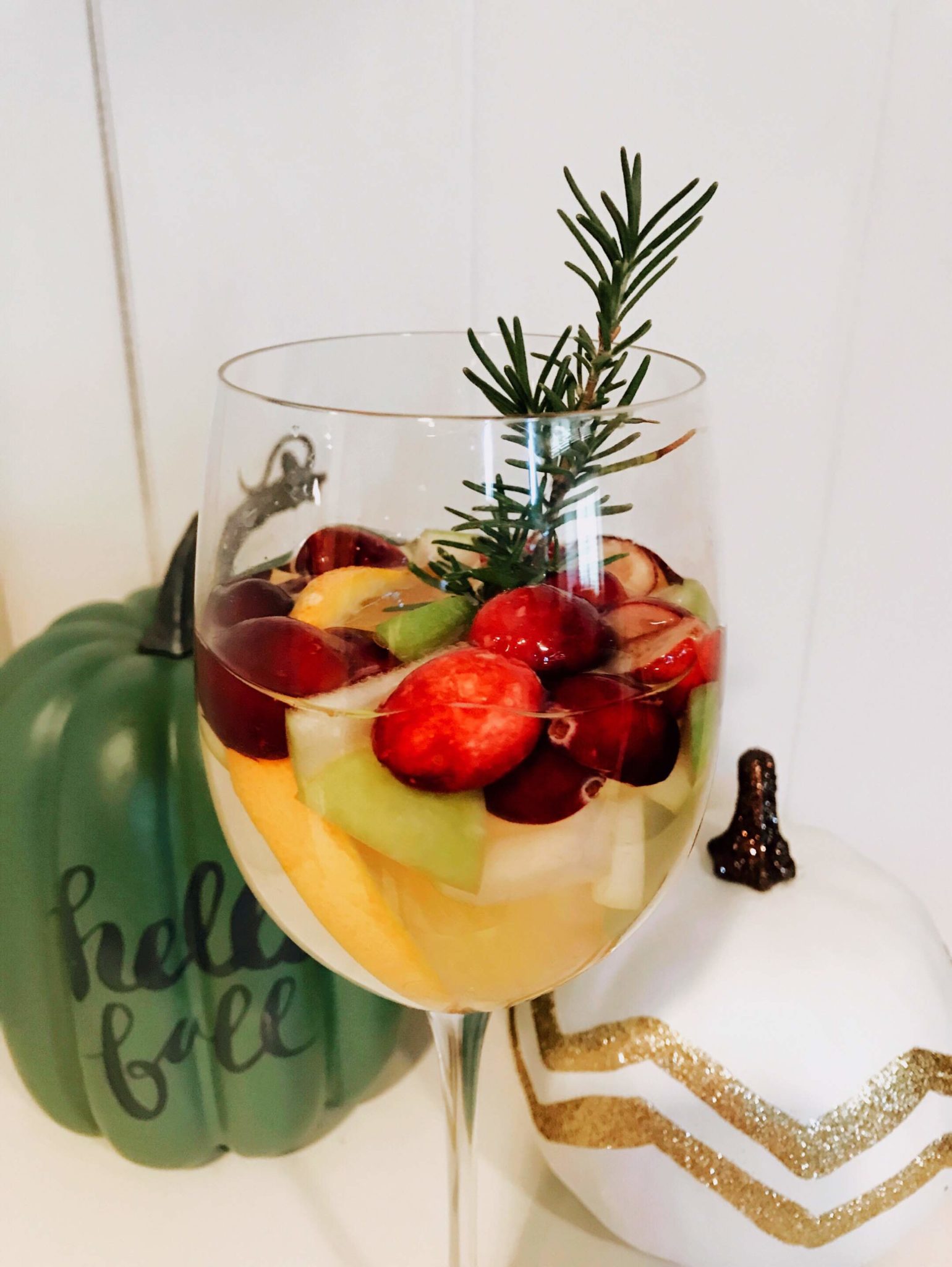 Holiday Sangria | White Sangria