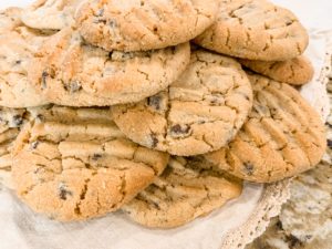 Cookies, chocolate chip cookies, Peanut butter chocolate chip cookies, homemade, easy cookie recipe
