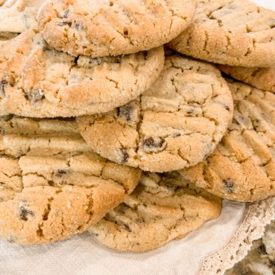 Cookies, chocolate chip cookies, Peanut butter chocolate chip cookies, homemade, easy cookie recipe