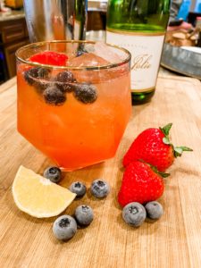 prosecco cocktailProsecco Cocktail | Lemon and Berries